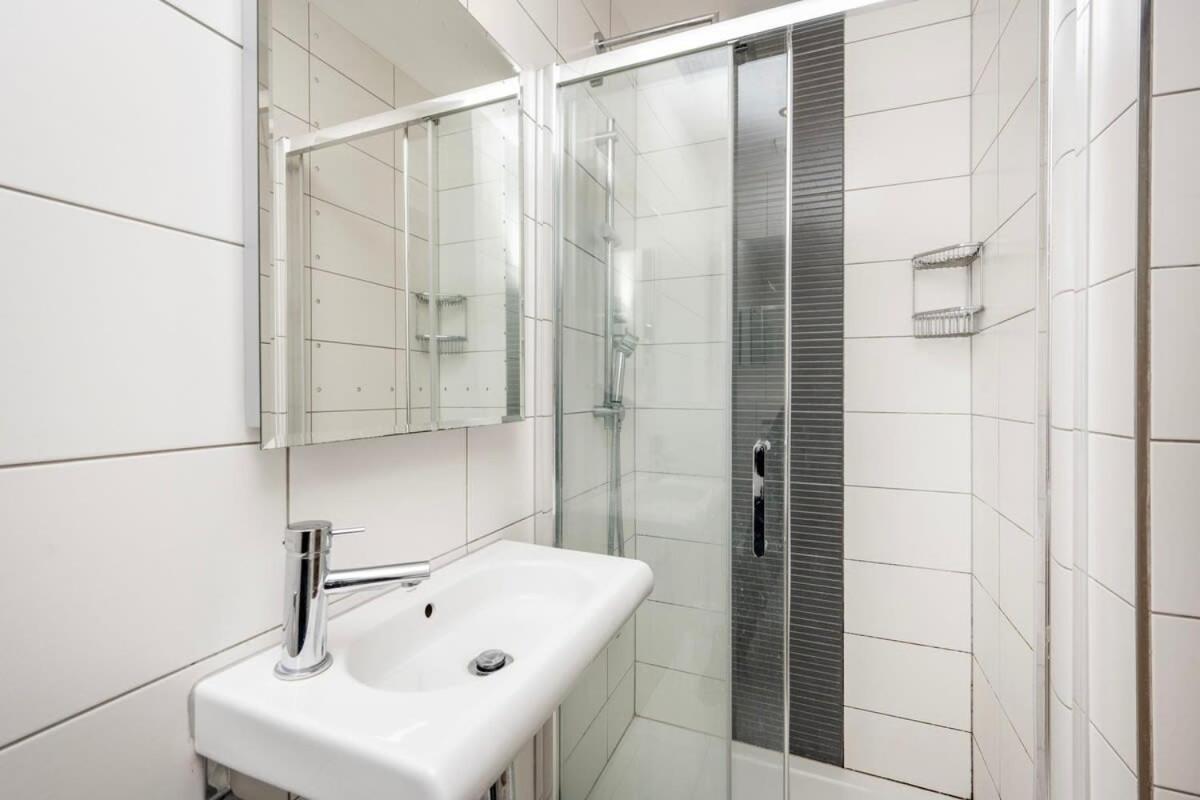 Charming Chelsea Studio Your Cozy Urban Retreat Londra Dış mekan fotoğraf