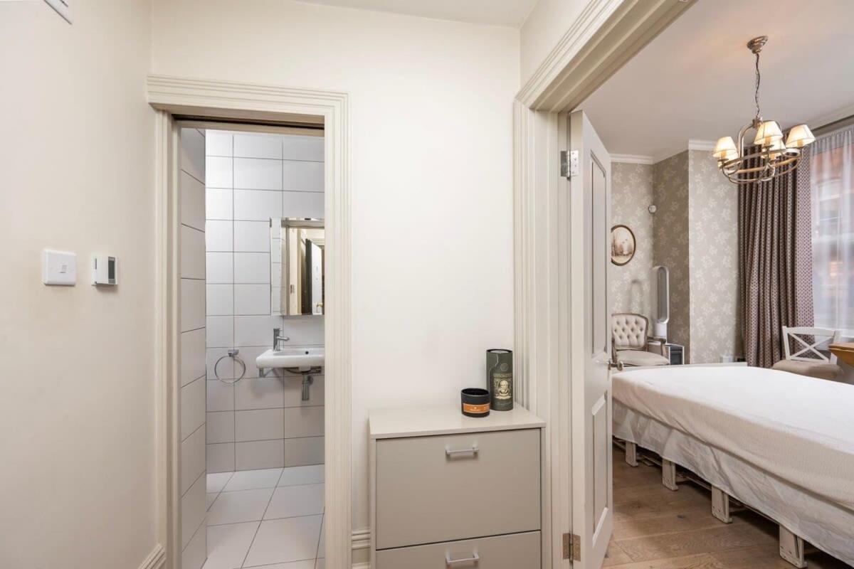 Charming Chelsea Studio Your Cozy Urban Retreat Londra Dış mekan fotoğraf