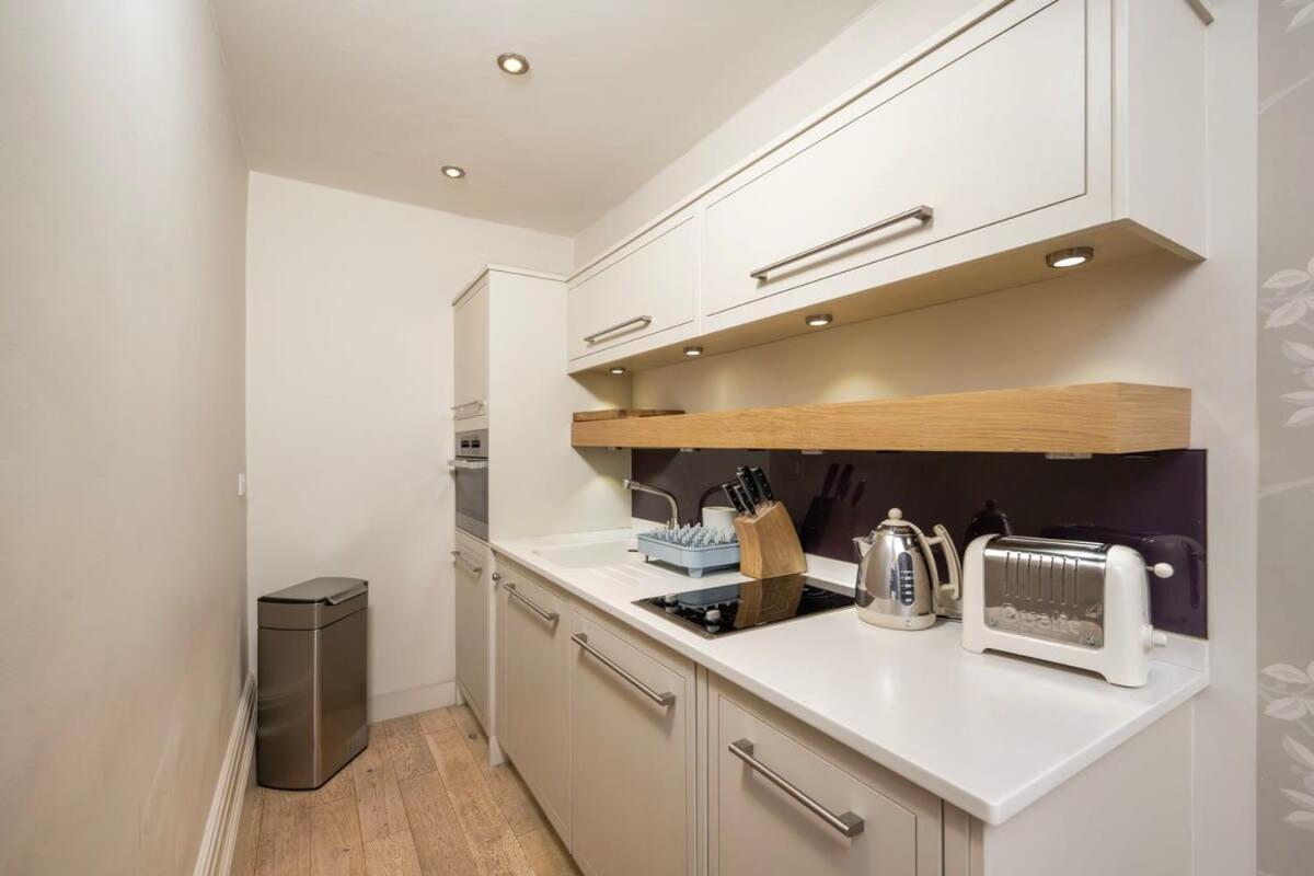 Charming Chelsea Studio Your Cozy Urban Retreat Londra Dış mekan fotoğraf